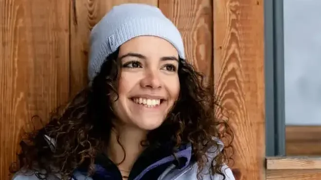 20++ cách phối đồ du lịch mùa đông cho nam và nữ thời trang và ấm áp