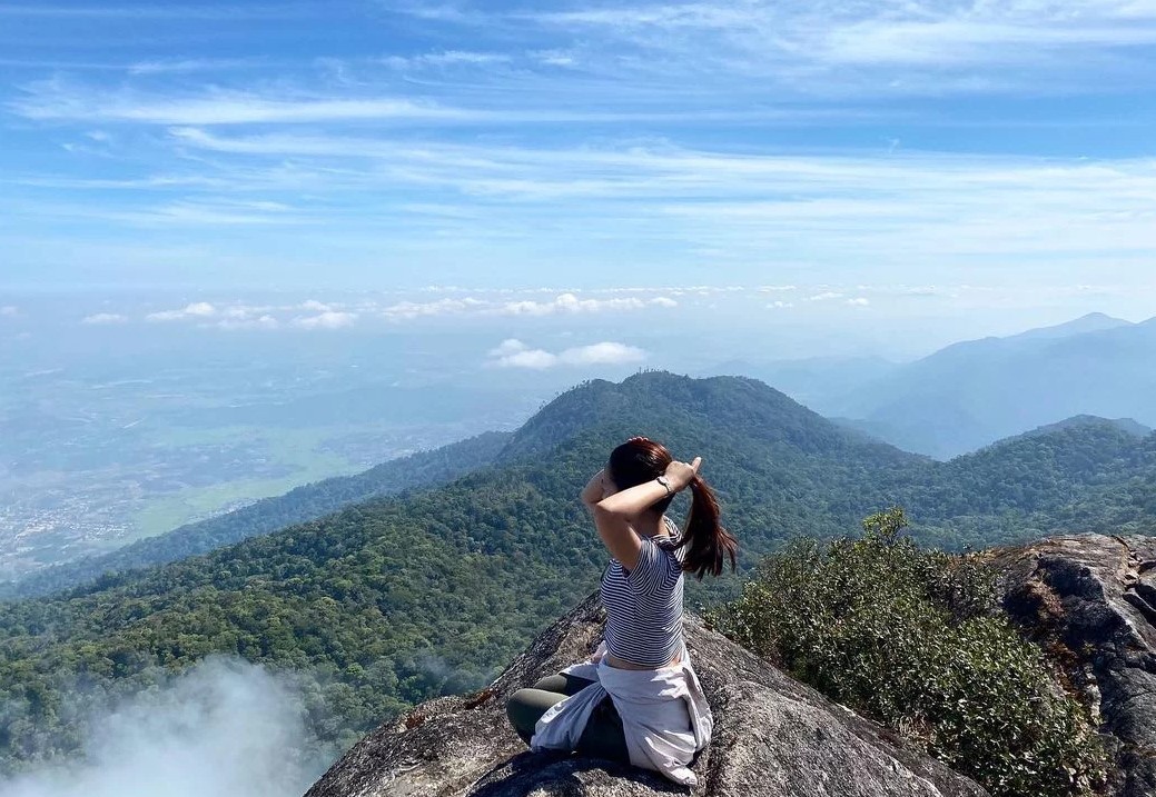 Leo núi gần Sài Gòn tại đâu? Cần chuẩn bị gì khi leo núi gần Sài Gòn? 4 trekking Núi Bà Rá có địa yêu cầu trekker có sức bền cao