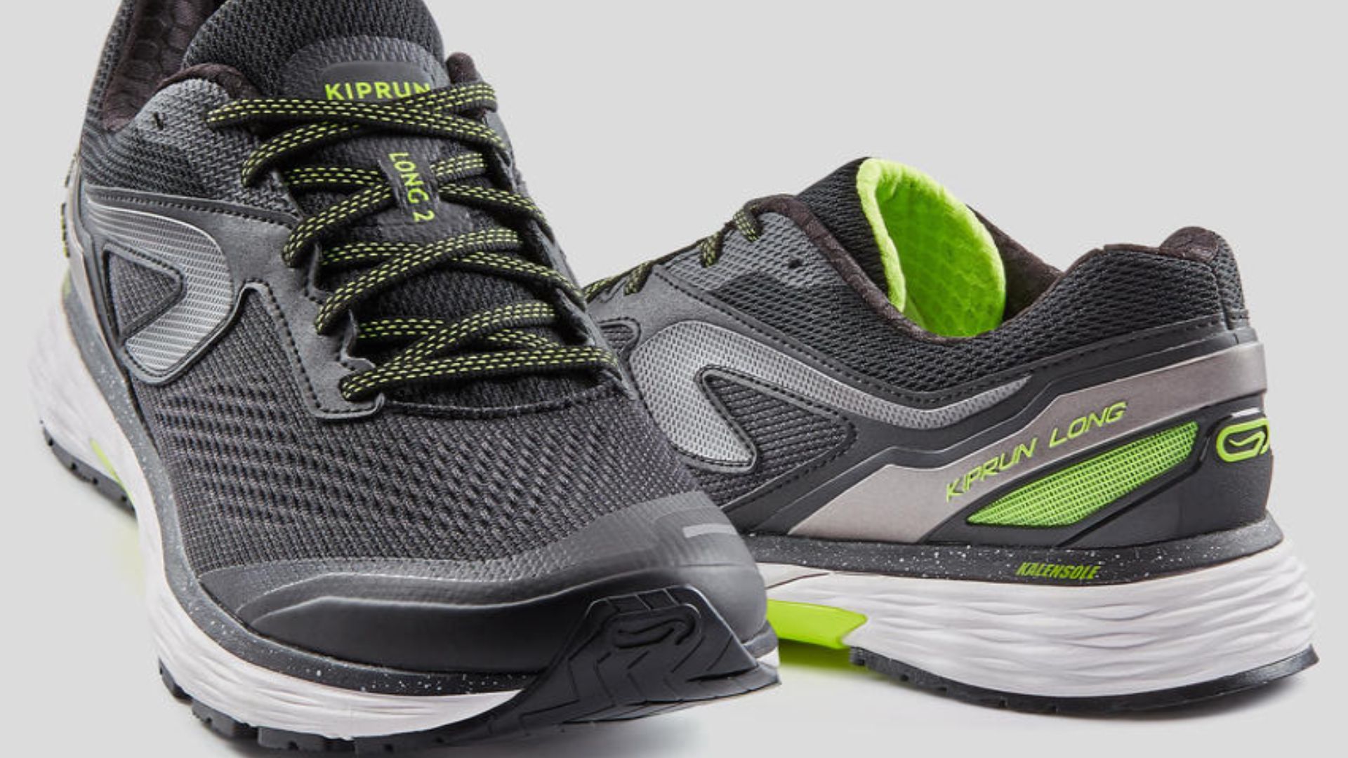 20+ giày chạy Marathon BỀN ĐẸP NHẤT cho NAM & NỮ!