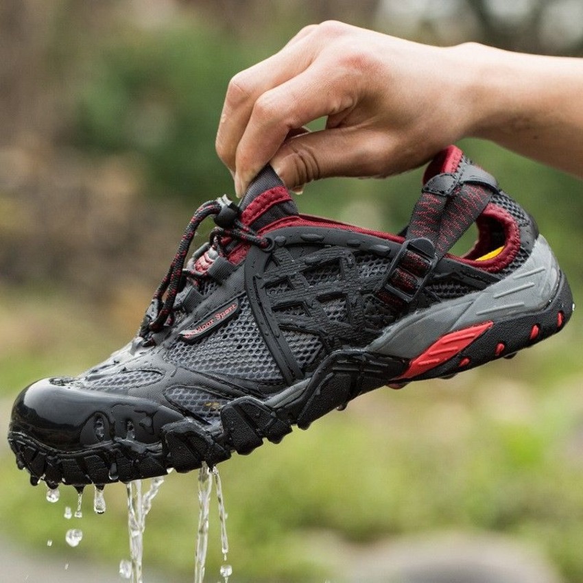Giày Trekking Là Gì? Tìm Hiểu Chi Tiết Từ A - Z