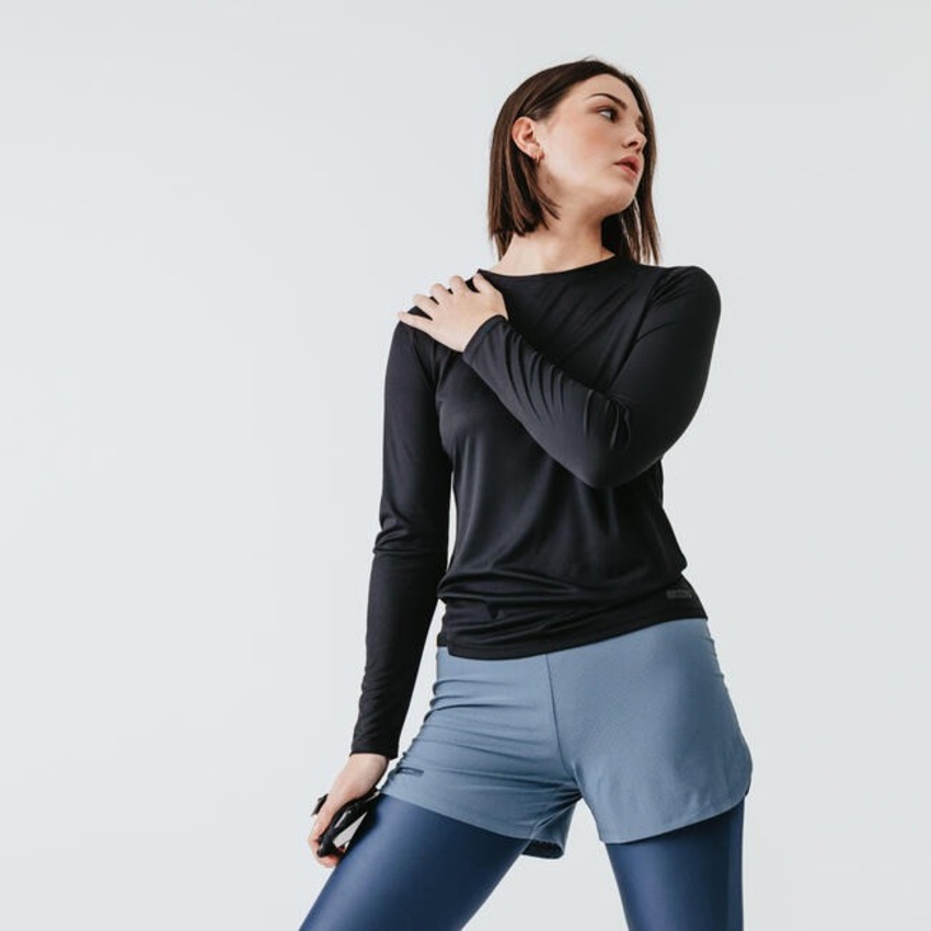 Áo khoác giúp giữ ấm cho cơ thể khi tập gym vào mùa đông