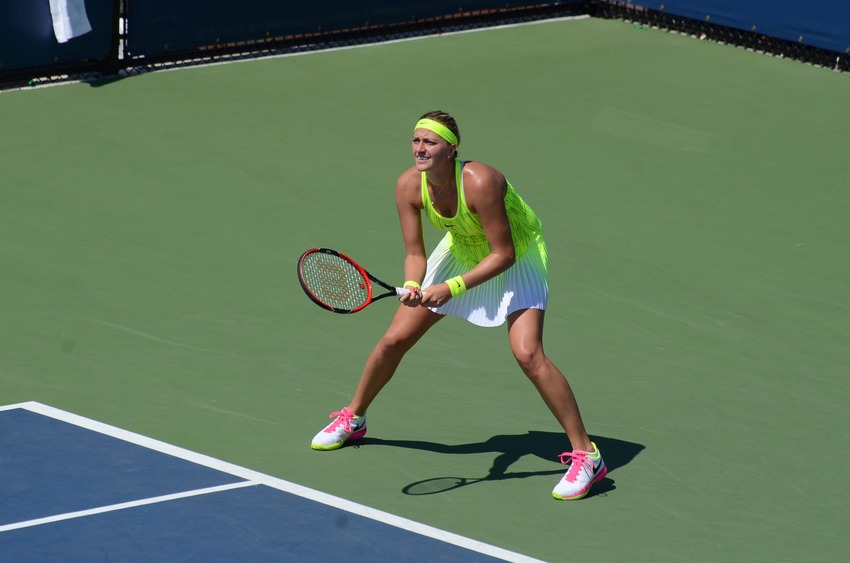 Tư thế sẵn sàng khi đánh Tennis trái hai tay (Nguồn: Internet)