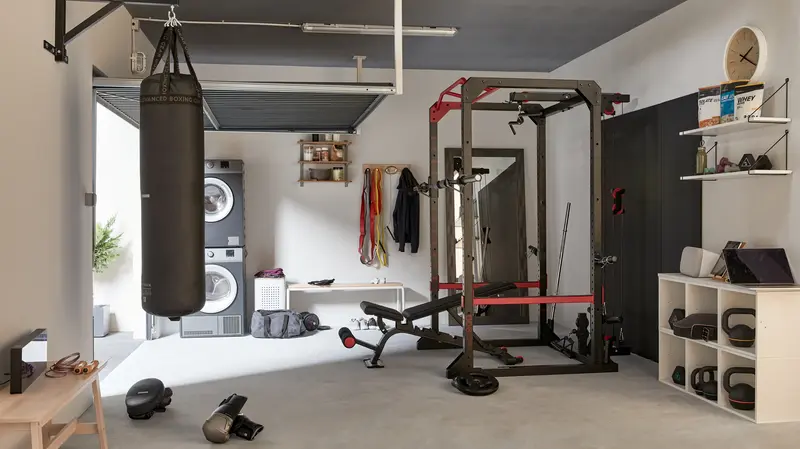 Top 10 Dụng Cụ Tập Gym Không Thể Thiếu Cho Phòng Gym Tại Nhà