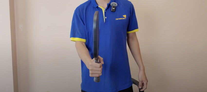 Cách cầm vợt pickleball sai