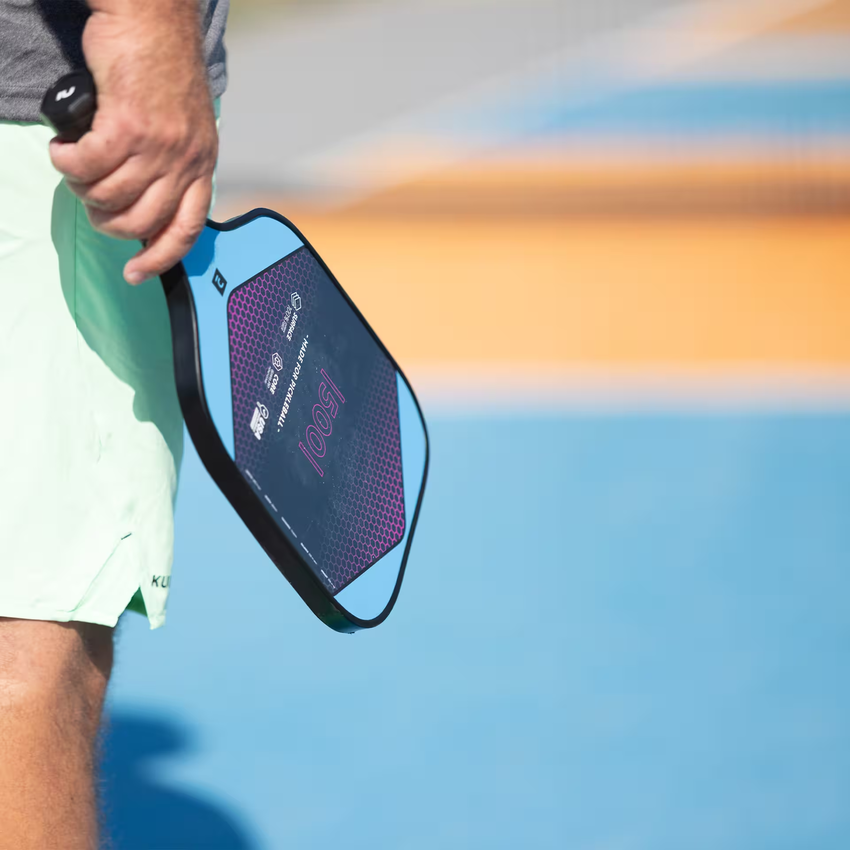 Chọn vợt phù hợp với “sức khỏe” của cổ tay là cách chọn vợt pickleball