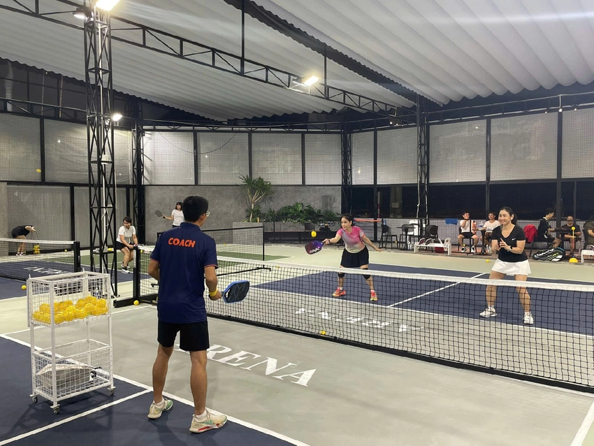 Giá sân pickleball tại các tỉnh thành ngoài Hà Nội và TP.HCM rẻ hơn do chi phí mặt bằng và chi phí vận hành thấp