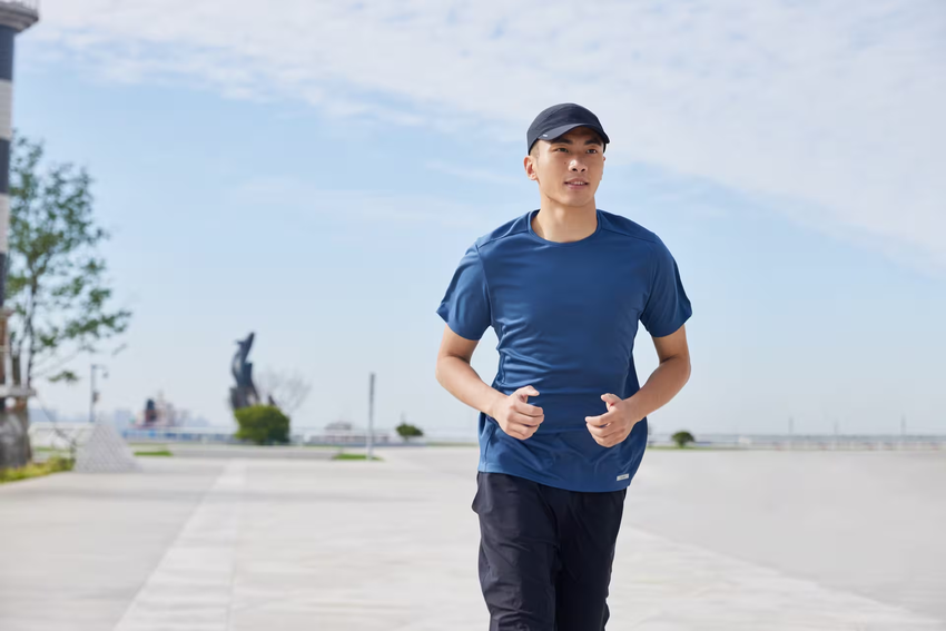 Kiểm soát nhịp thở khi chạy giúp bạn tăng sức bền là cách chạy bộ không mệt