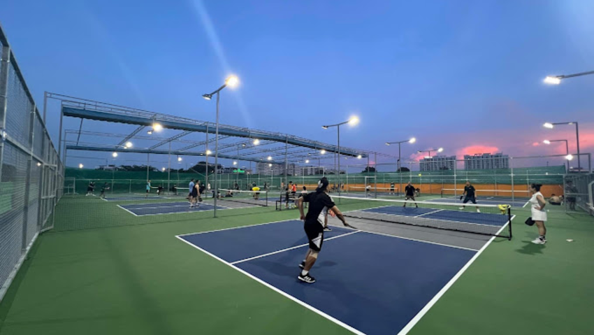 Lyson Pickleball là một trong những sân pickleball Hà Nội có không gian rất rộng và thoáng đãng