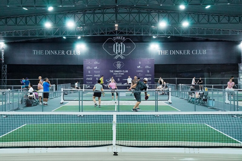 Sân tập tại Dinker là một trong những sân pickleball Quận 7 thu hút nhiều người chơi ở mọi cấp độ