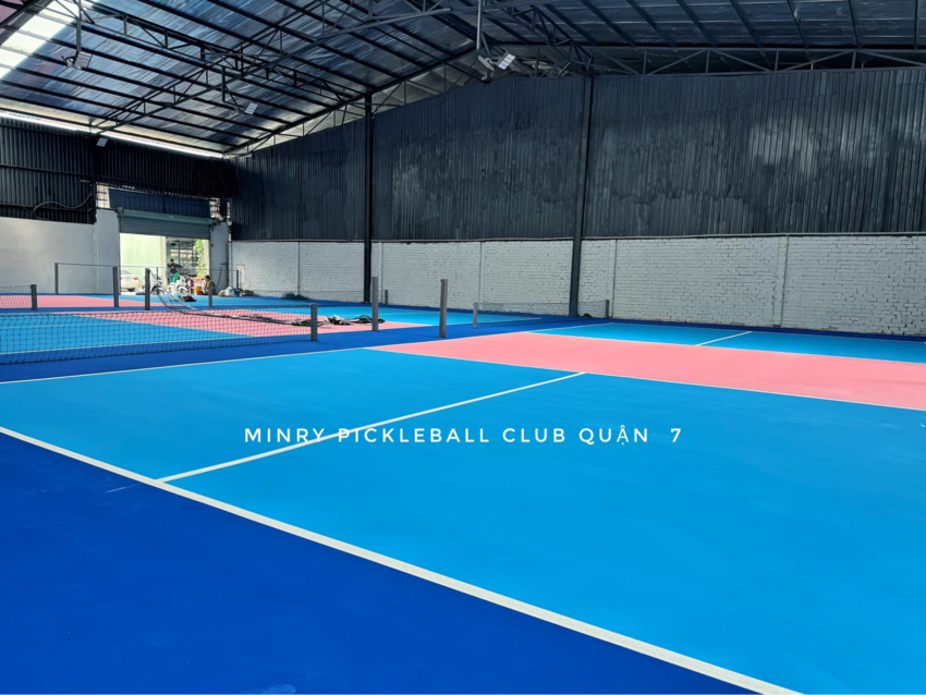 Hệ thống 6 sân tập tại Minry Pickeball Club là một trong các sân pickleball Quận 7