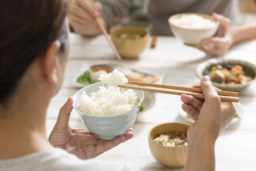 Ăn 1 bát cơm không khiến bạn tăng cân