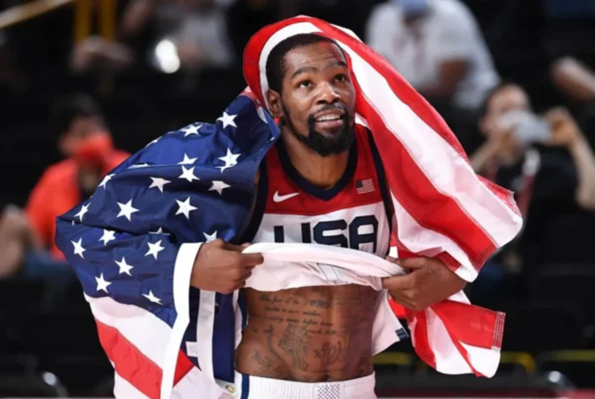 Cầu thủ bóng rổ Kevin Durant trong vai trò thủ lĩnh của đội tuyển quốc gia Hoa Kỳ