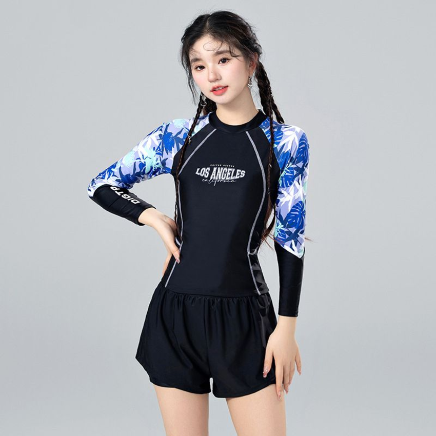 Set đồ bơi dài tay kèm quần giả váy kín đáo