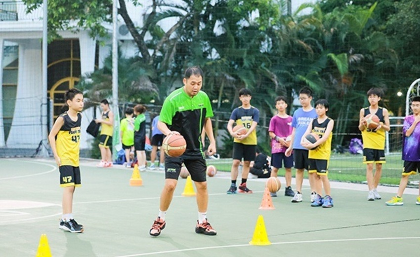 Sân bóng rổ Đại học Sư Phạm Hà Nội là sân bóng rổ Hà Nội