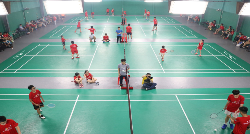 [2025] Top 8 sân cầu lông Quận 10 mới, giá rẻ nhất