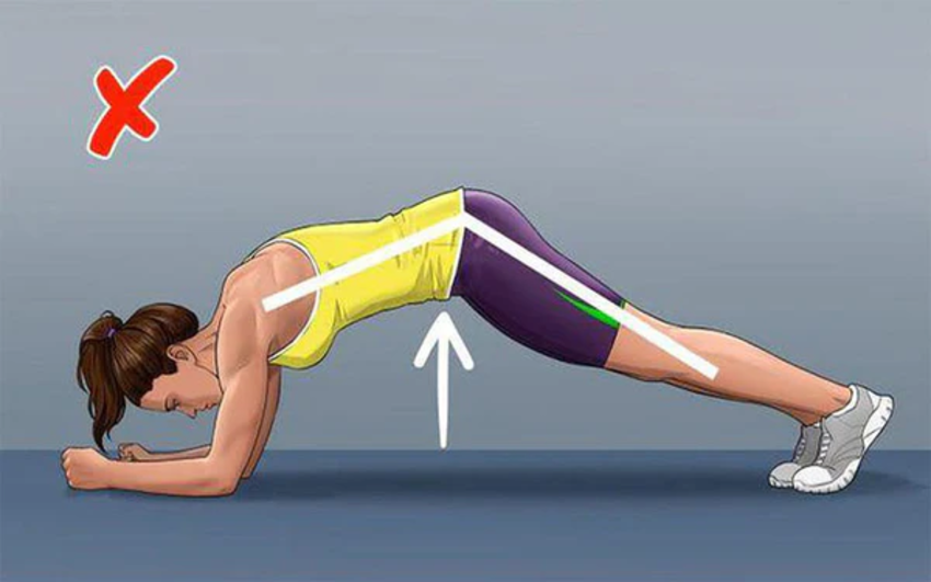 Đẩy mông lên quá cao ảnh hưởng đến hiệu quả plank.