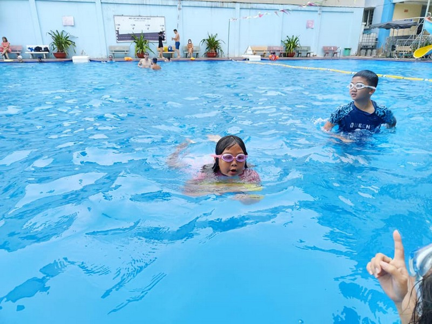Chất lượng nước hồ bơi Cộng Hòa tương đối tốt