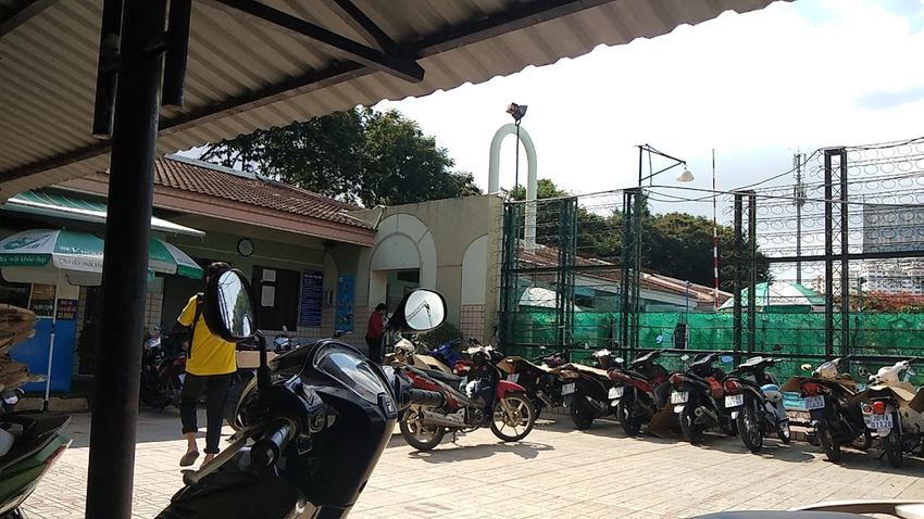 Chỗ để xe có bảo vệ trông coi
