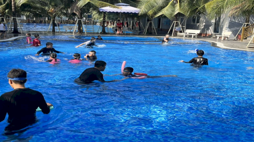 Hồ bơi Hoàng Hùng – Điểm đến lý tưởng của mọi khách hàng