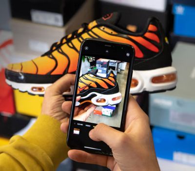 Legit là gì? Bí quyết check legit khi mua giày qua trung gian tránh hàng giả