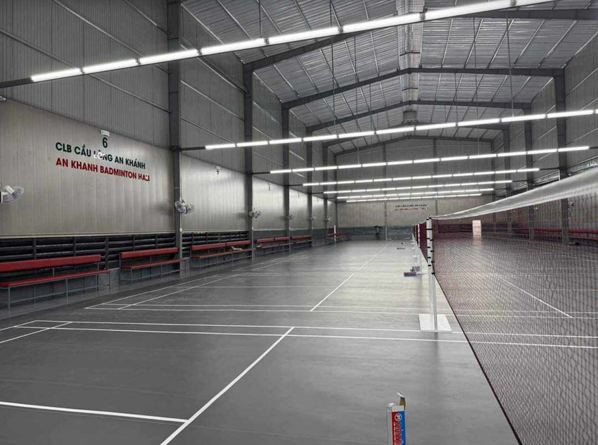 Sân cầu lông An Khánh thiết kế hiện đại