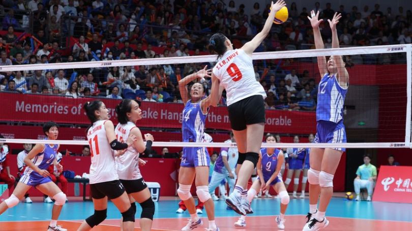 Hướng dẫn cách đánh bóng chuyền chuẩn cho người mới