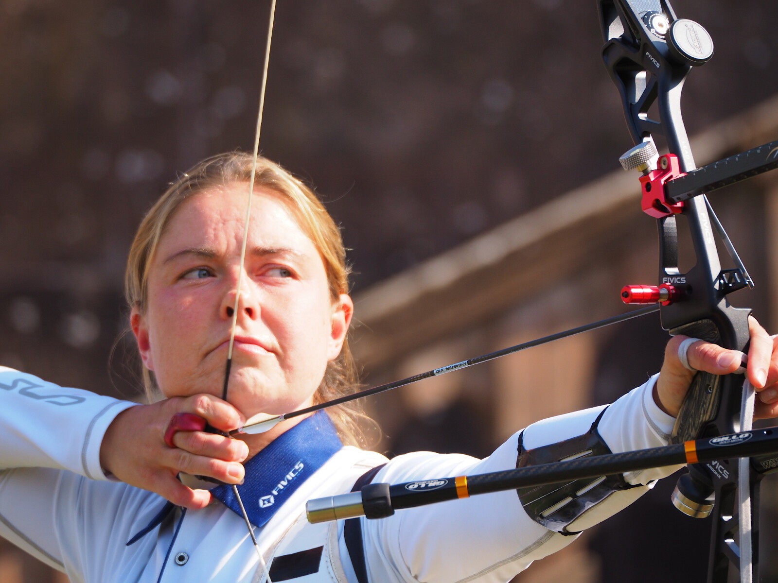 Điểm neo ở cằm - Nguồn: Internet