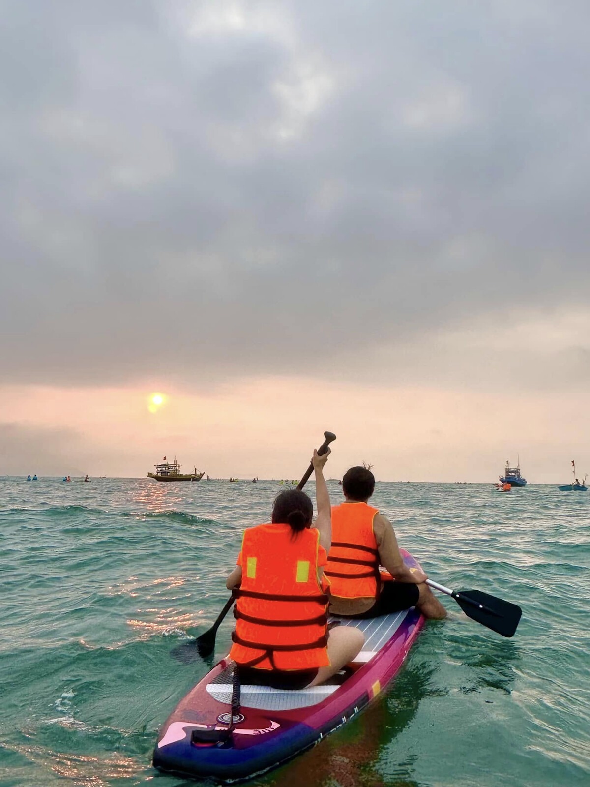 Bụi Chill giúp bạn lưu giữ kỉ niệm chèo SUP tại Đà Nẵng