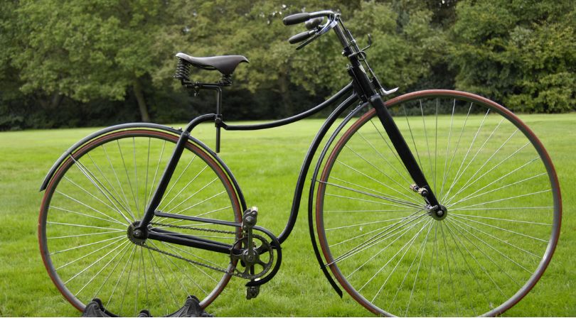 Lịch sử ra đời của xe đạp: Từ cỗ máy thô sơ đến phương tiện di chuyển phổ biến