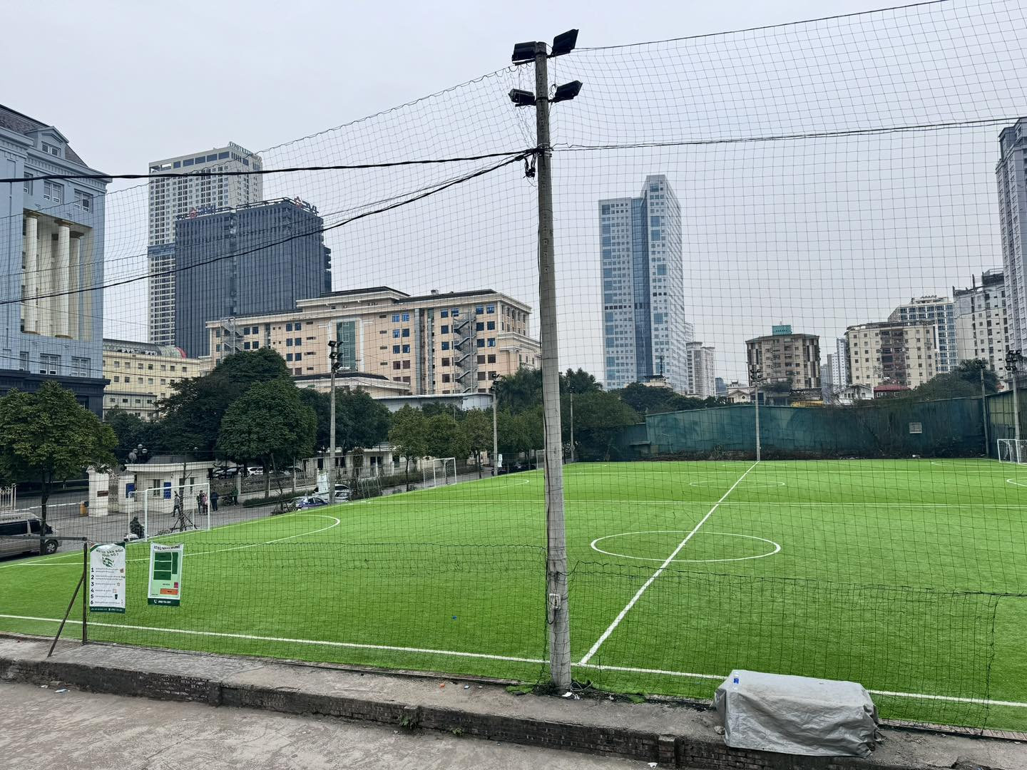 Sân cao và có hệ thống thoát nước tương đối tốt