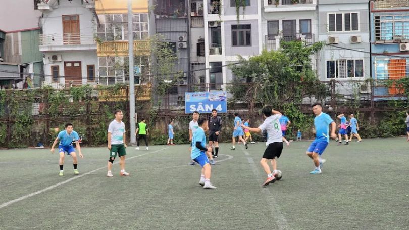 Review sân bóng Viettel: Chất lượng mặt sân, giá thuê, cách liên hệ