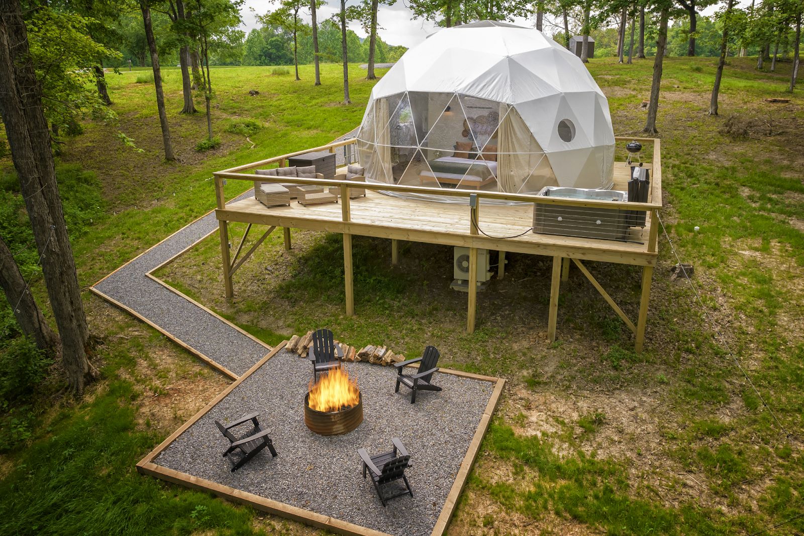 Glamping thường diễn ra ở các khu cắm trại được đầu tư bài bản.