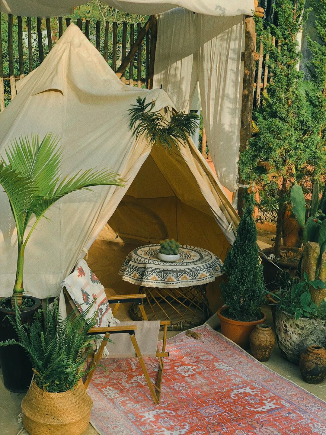 Các góc sống ảo tại Malá Coffee & Camping