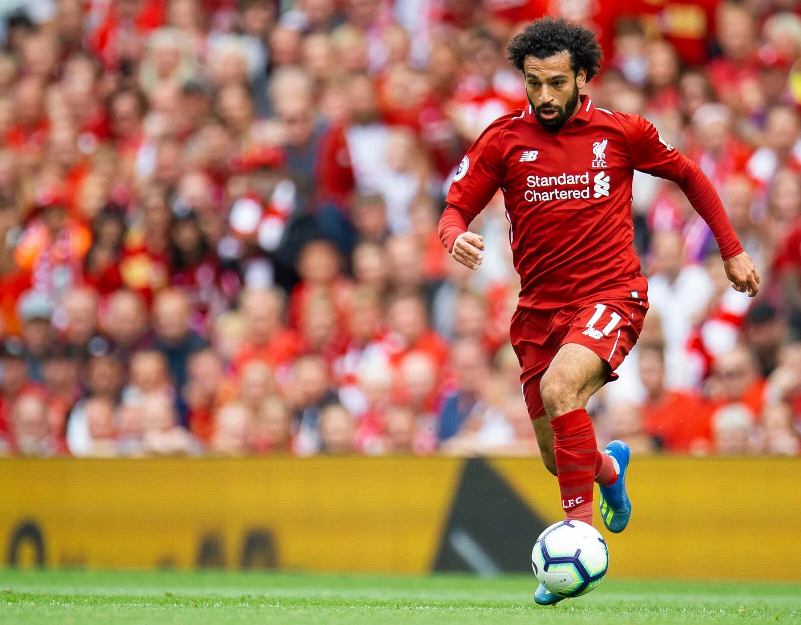 Salah trở thành “hung thần” tại Premier League với những pha nước rút đẹp mắt.