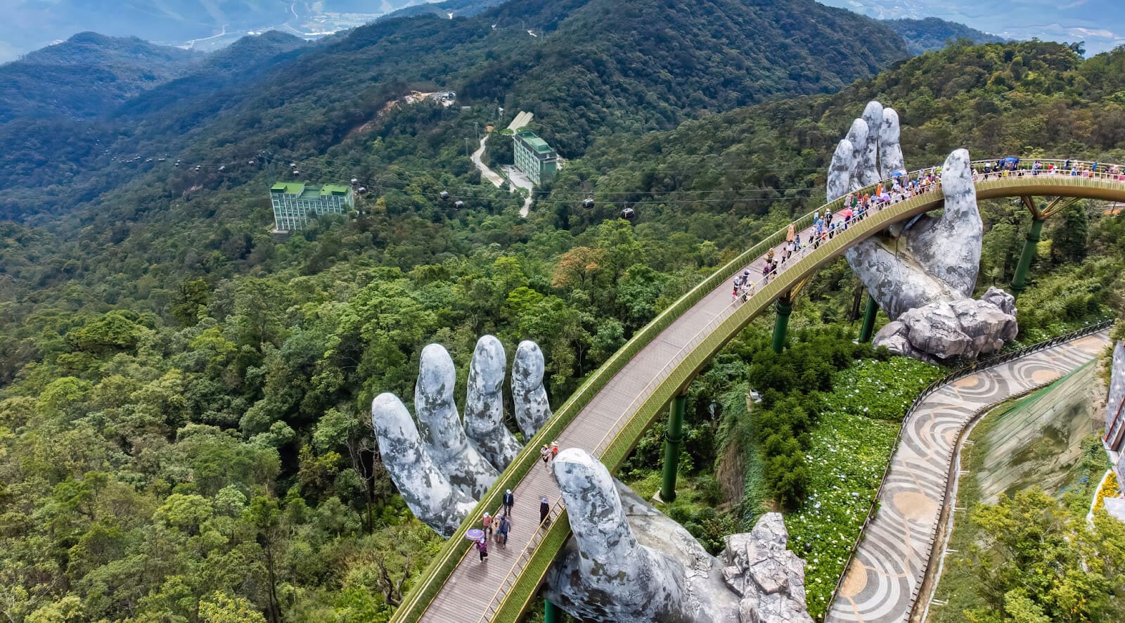 Đà Nẵng nổi bật với những công trình ấn tượng - Nguồn: Internet