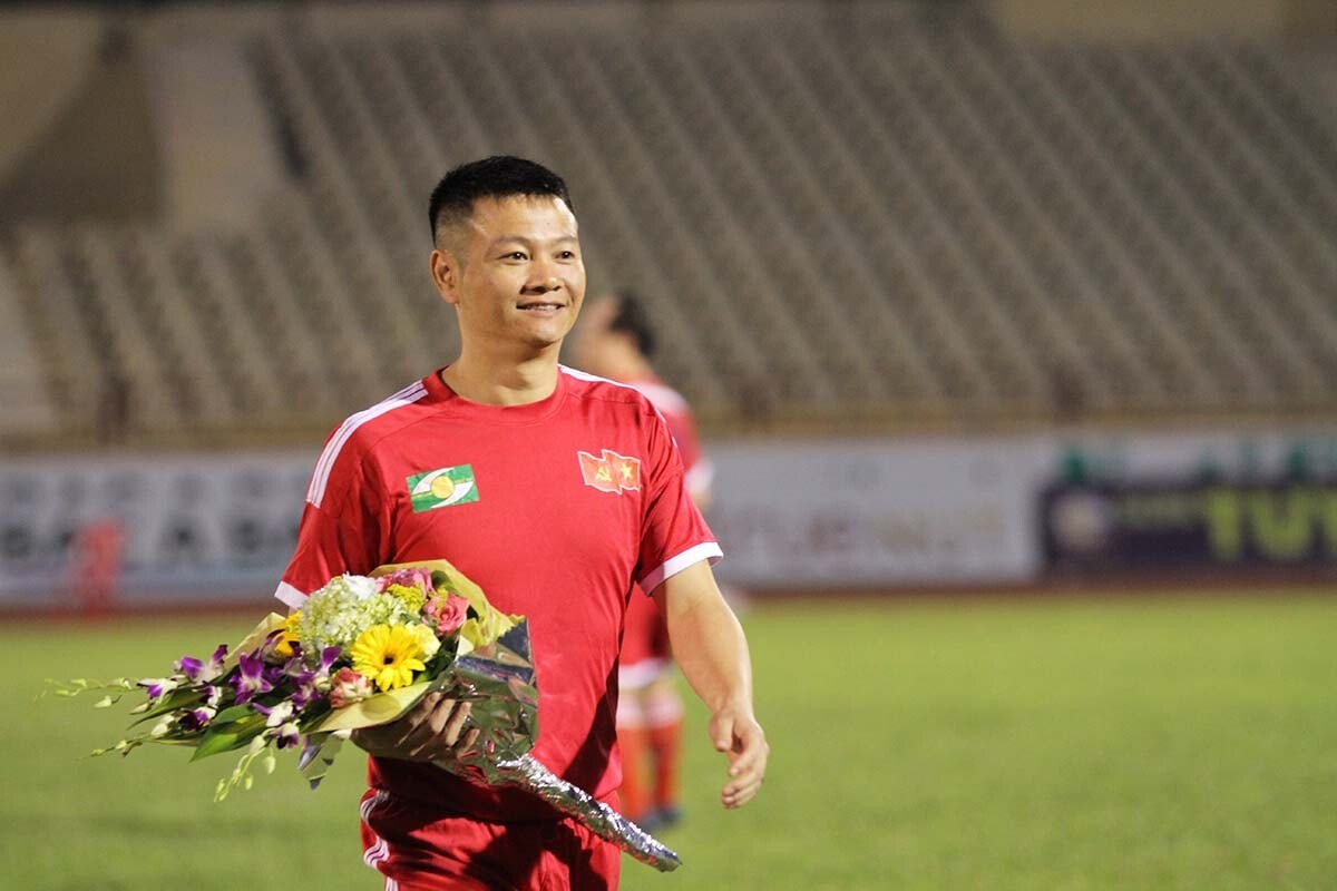 Cựu cầu thủ - Huấn luyện viên Phạm Văn Quyến (Nguồn: Internet)