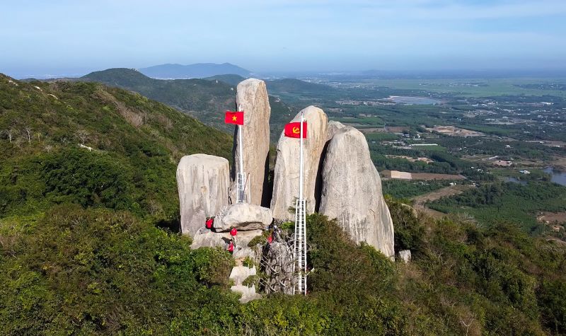 Trekking núi Minh Đạm - Nguồn: Internet