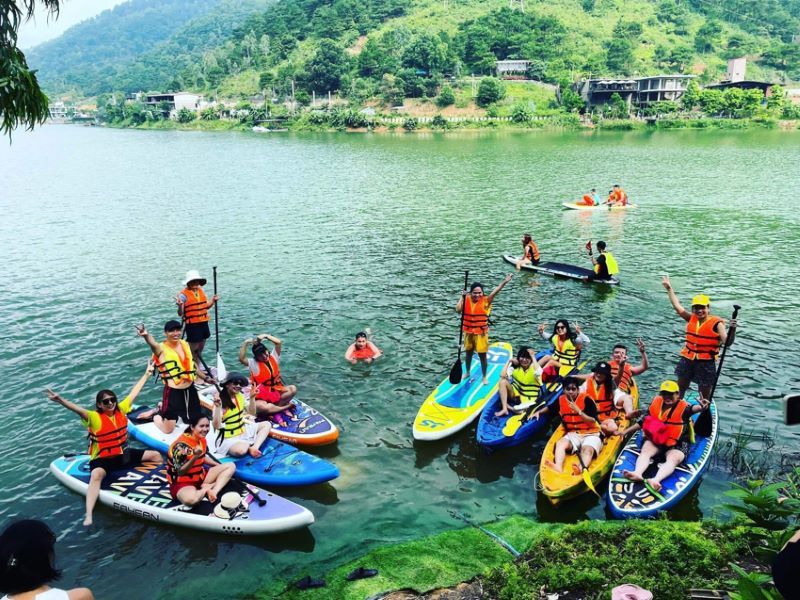 Chèo SUP, chèo kayak trên hồ Đồng Đò