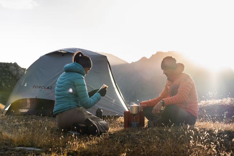 Lều mái vòm cho 2 người SIMOND MT500 xám