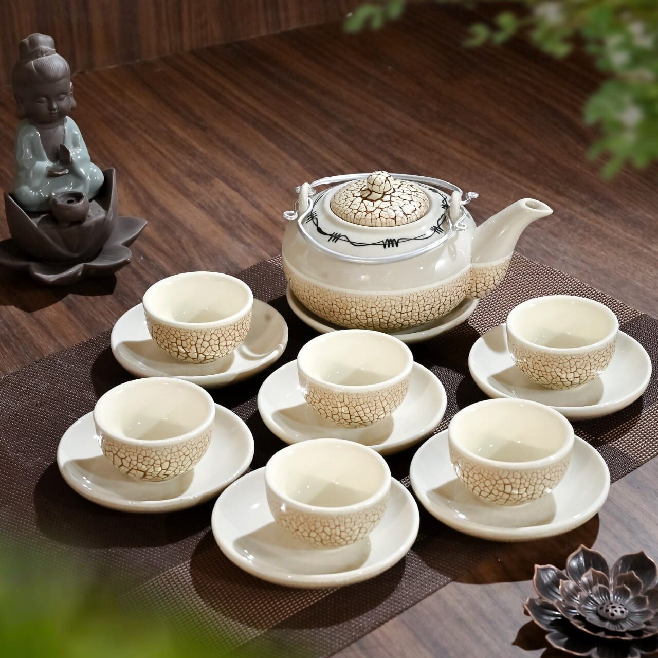 Bộ cốc sứ hoặc ly uống nước cá nhân