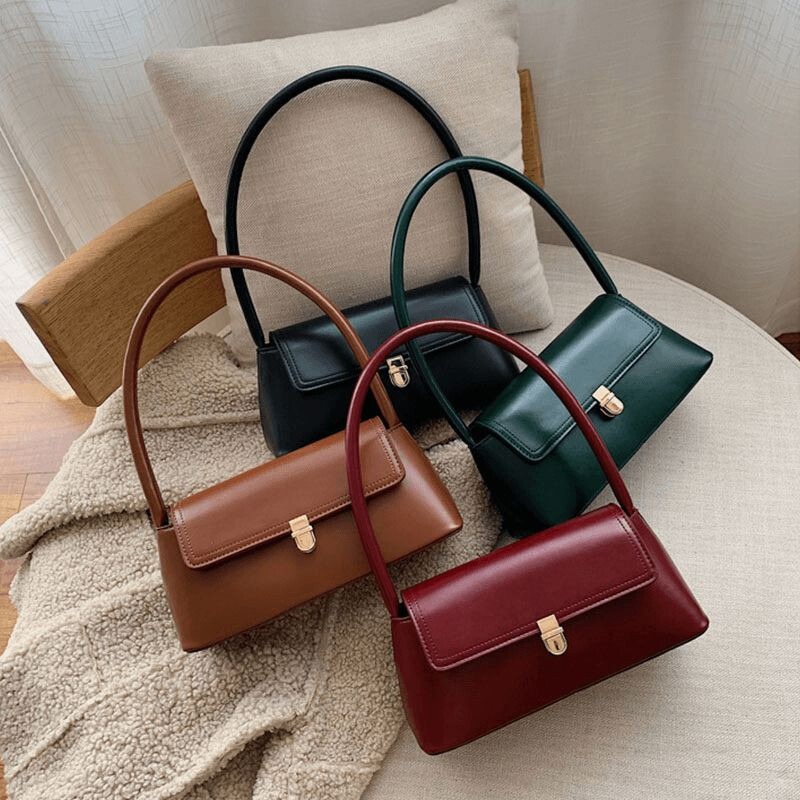 Những chiếc túi xách thời trang hợp thời giúp nâng tầm phong cách cho sếp nữ - Nguồn: Internet