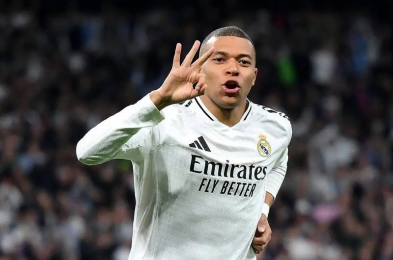 Cầu thủ Mbappé: Từ Thần đồng nước Pháp đến biểu tượng ngôi sao bóng đá thế giới