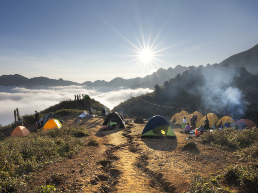 TOP 10 tour leo núi Tà Chì Nhù uy tín, chuyên nghiệp nhất 2025