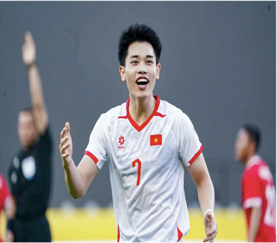 Đội hình U22 Việt Nam gặp U22 Malaysia vào lúc 16:00 ngày 11/12/2025